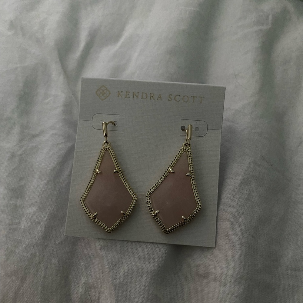 Kendra Scott Alex Gold Drop Earrings in Rose Quartz